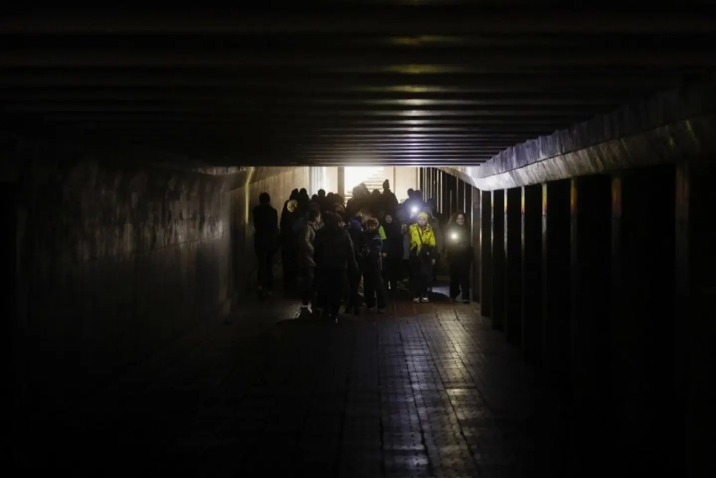 Pene de curent în Ucraina, în urma atacurilor ruseşti cu rachete și drone