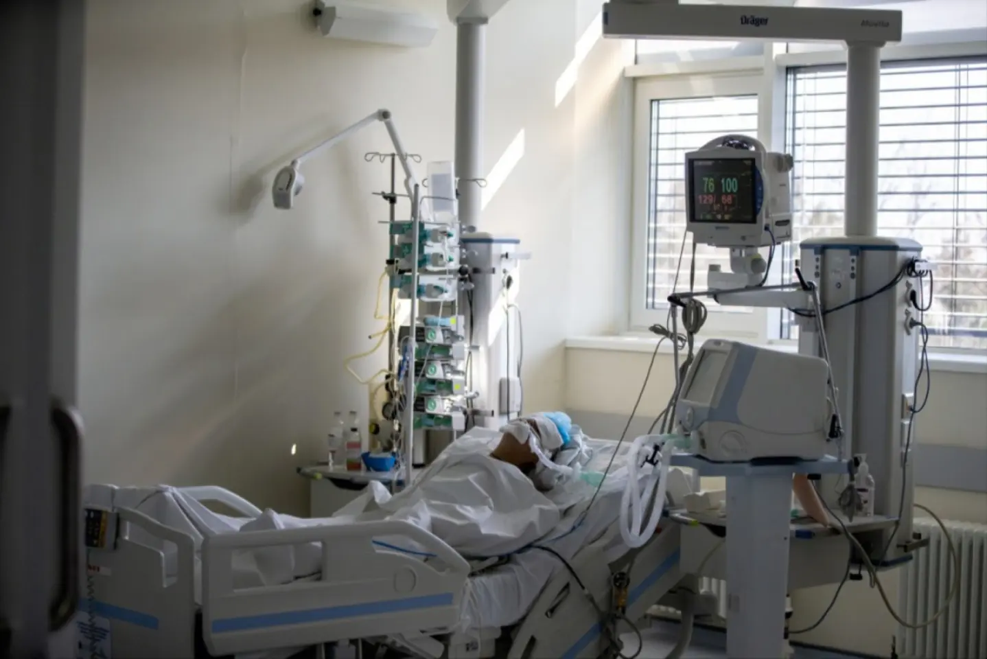 Bani și dezechilibre în Sănătate: cum sunt finanțate spitalele, ambulatoriul și prevenția în 2026 