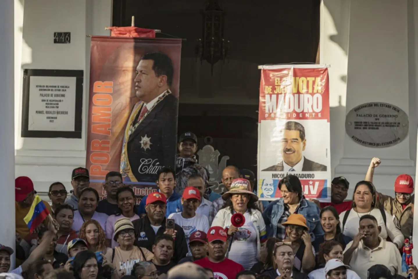 Doi venezueleni arestați după ce au sărbătorit capturarea lui Maduro