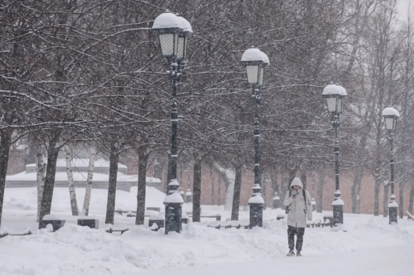 Scăderea prețurilor la petrol și gaze naturale a crescut deficitul bugetar al Rusiei