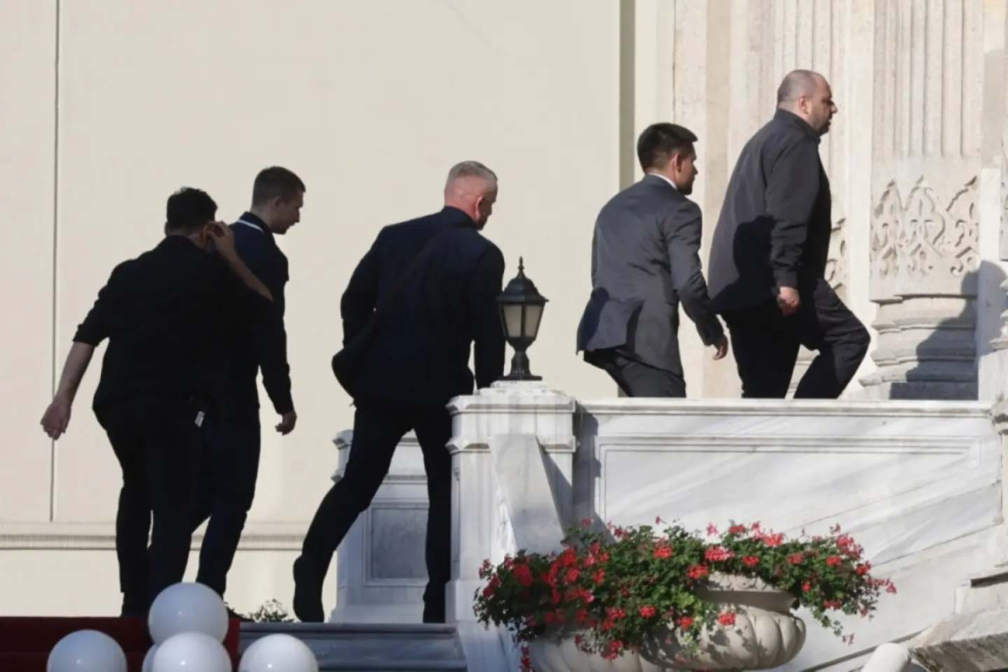 Negocierile trilaterale Ucraina - SUA - Rusia continuă la Abu Dhabi