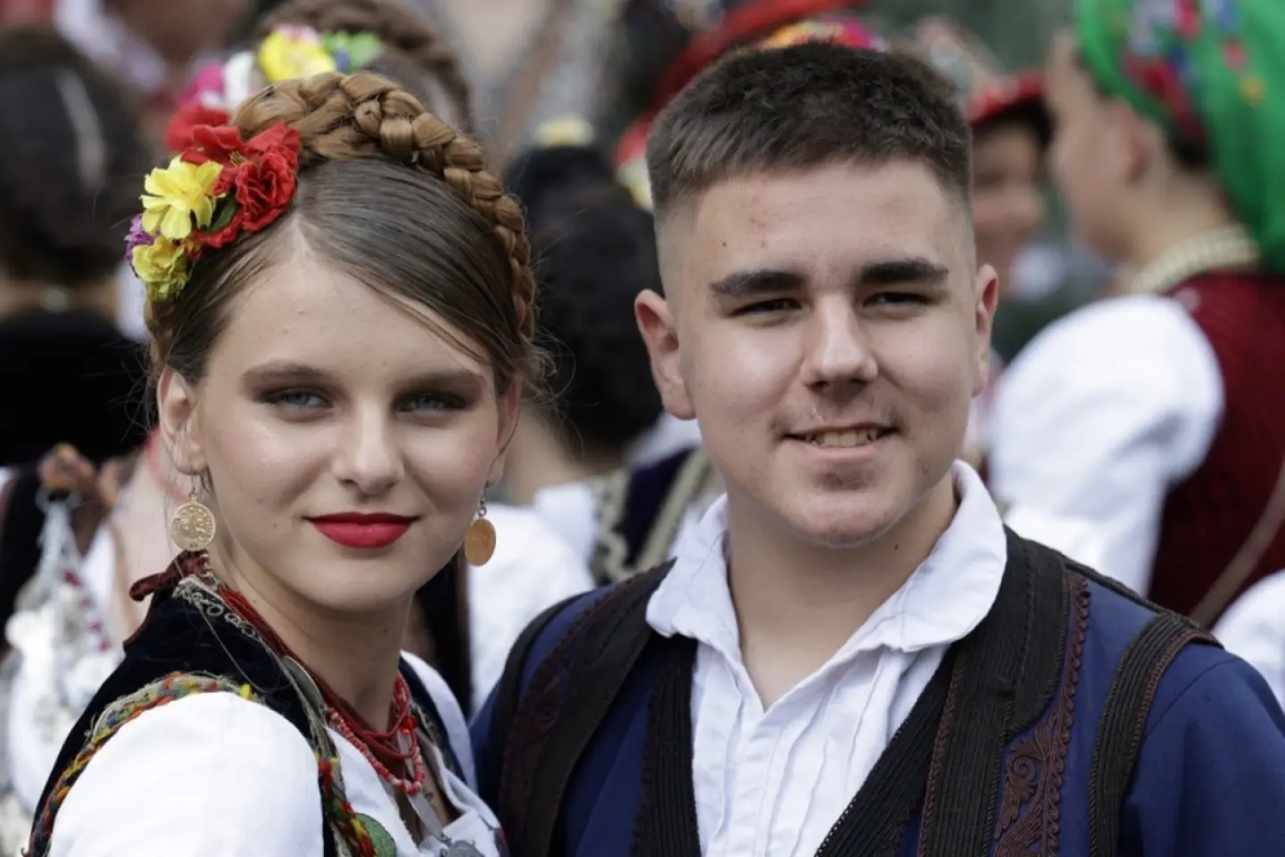 Peste 30 de meşteri populari din diferite zone etnografice din România şi Republica Moldova participă, la Iași, la ediţia a noua a evenimentului „Mărţişor - simbol şi tradiţie”