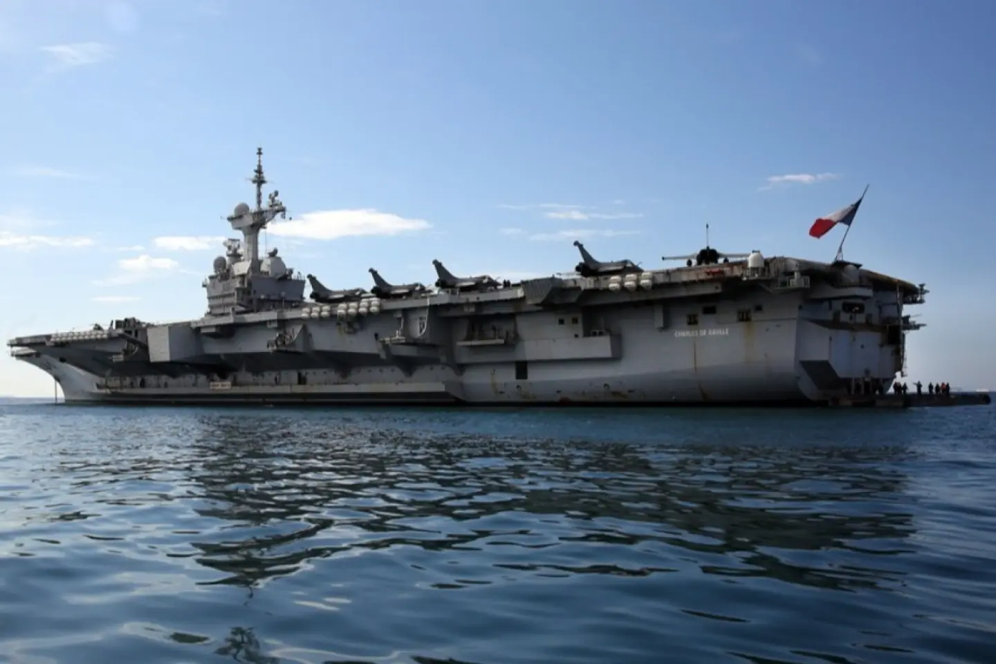 Franţa şi Marea Britanie îşi întăresc prezenţa militară în Marea Mediterană