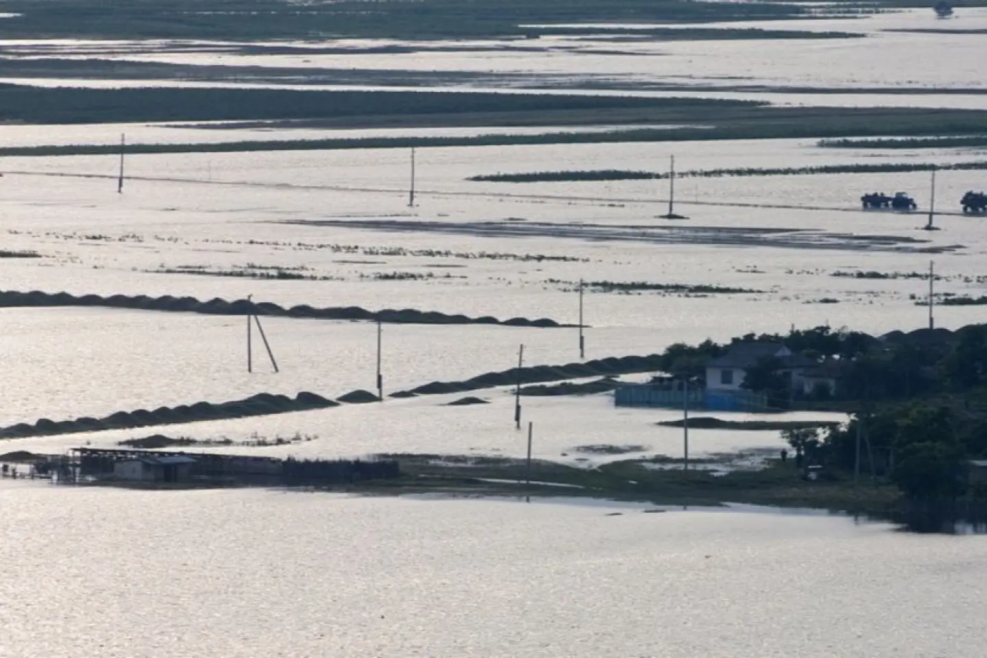 Un uzbek condamnat la 15 ani de închisoare a fost reţinut de poliţiştii români la frontiera cu Republica Moldova