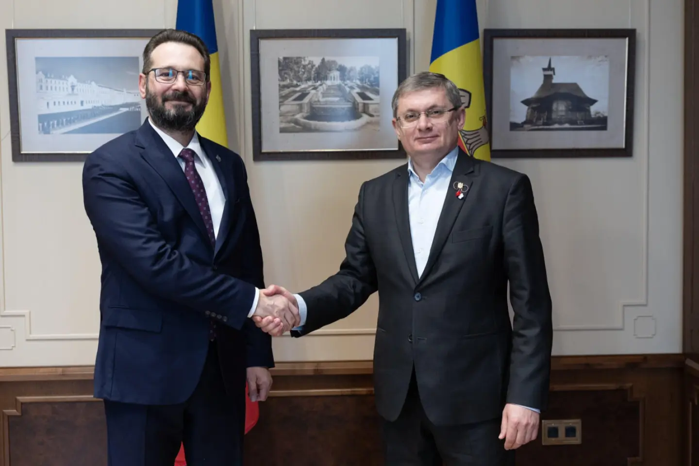 Legislativul de la București ajută Parlamentul de la Chișinău să-și optimizeze procedurile în acord cu standardele UE