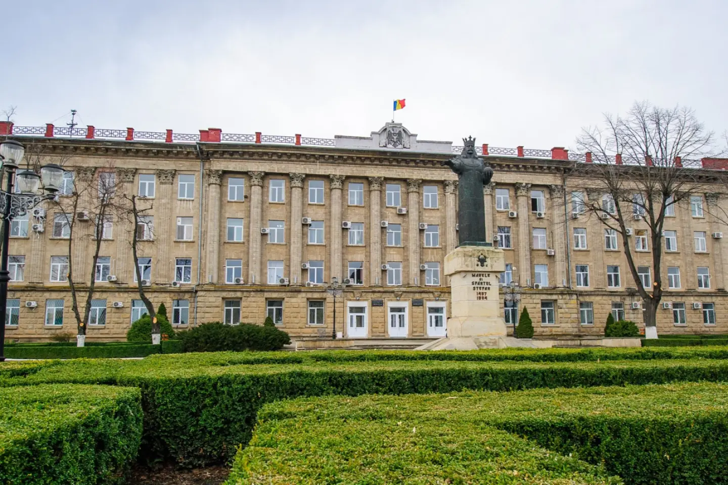 Municipiul Bălți, fără apă din cauza poluării râului Nistru. Autoritățile de la Iași trimit cisterne cu apă 