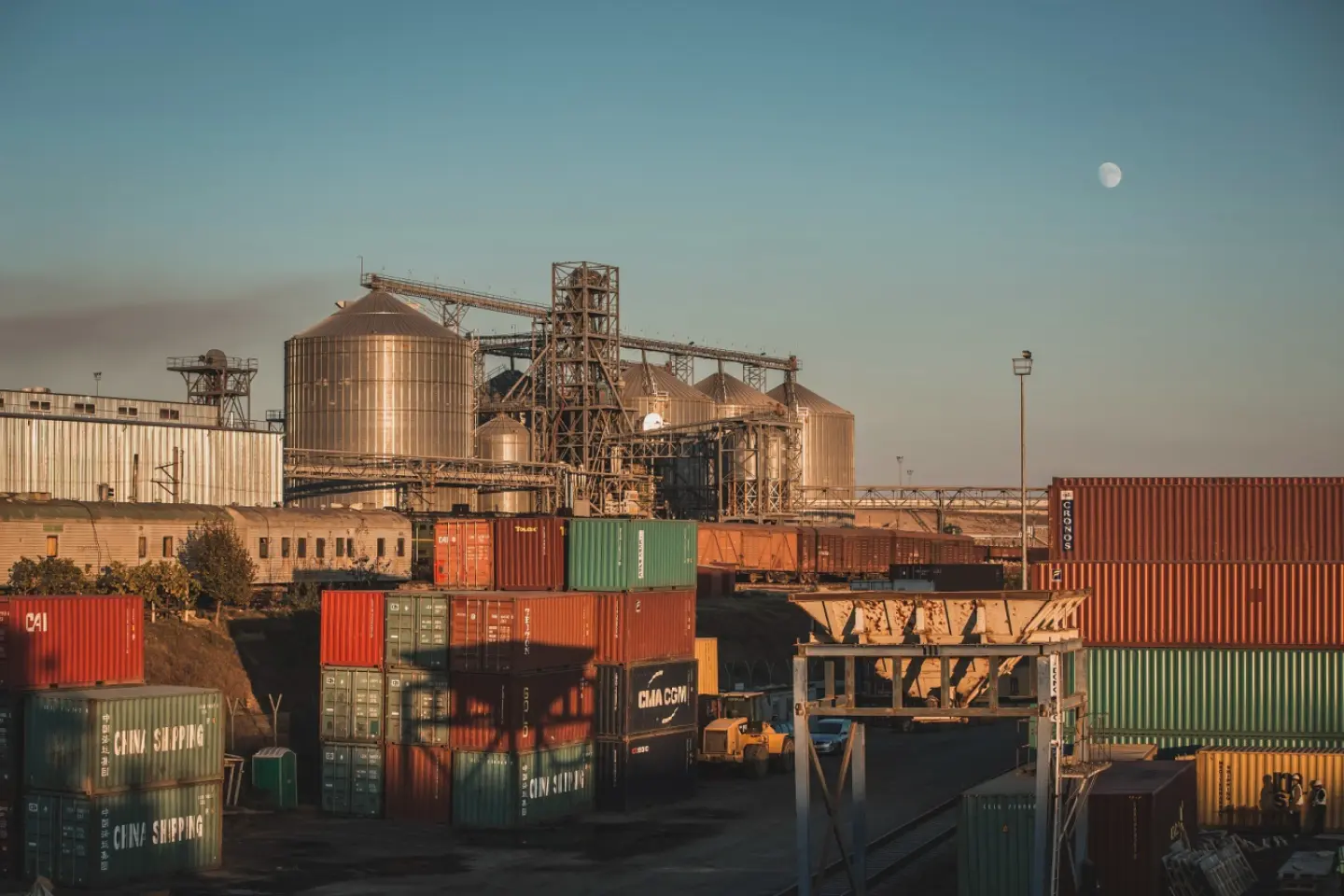 Plafonul minim de stocuri pentru benzină în Portul Internațional Liber Giurgiulești, redus de la 8 la 5 mii de tone