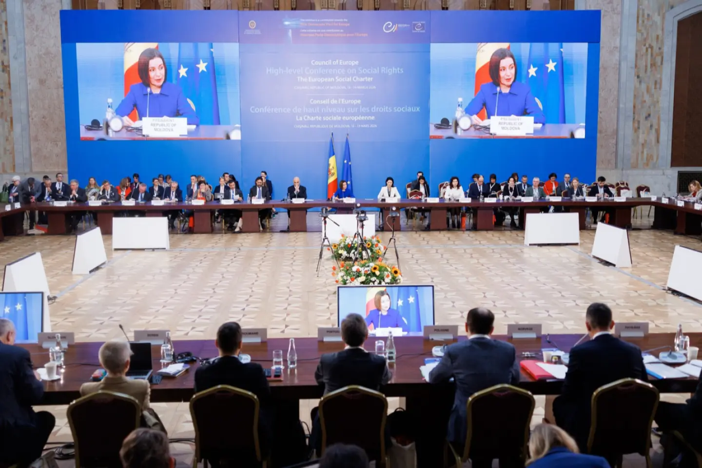 Maia Sandu avertizează că vulnerabilitățile sociale pot submina democrația