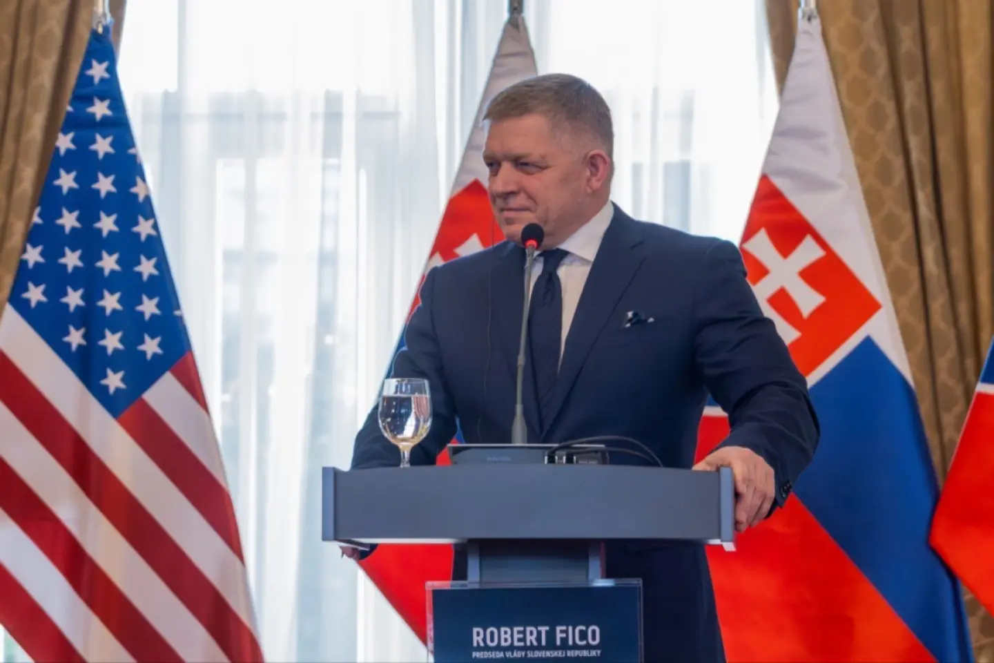 Premierul slovac, naționalistul de stânga Robert Fico, în vizită oficială în România