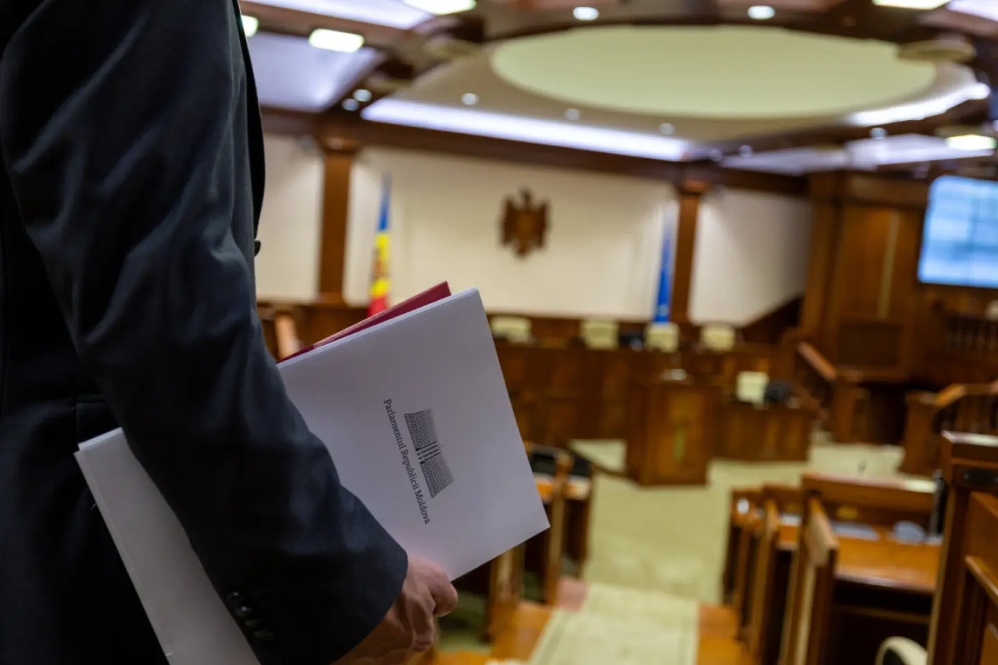 Moțiunea simplă privind politicile sociale și ieșirea din CSI, pe agenda Parlamentului