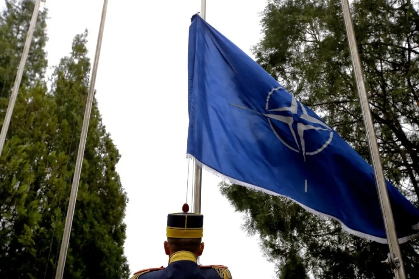 Apartenenţa României la NATO rămâne fundamentul securităţii naţionale - reafirmă ministerul de Externe de la București
