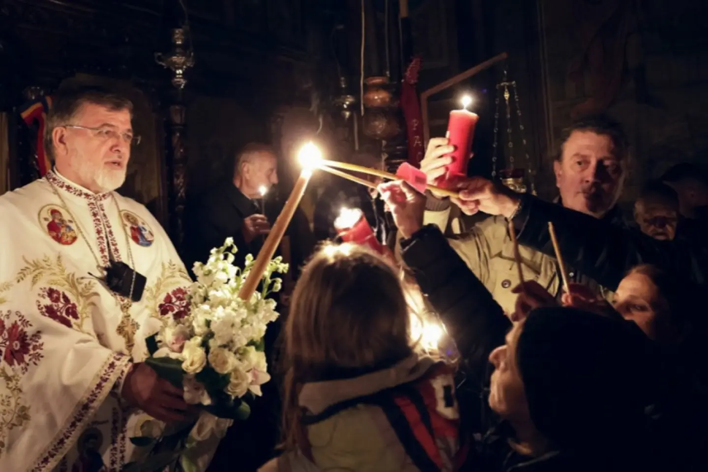 Lumina Sfântă va ajunge în R. Moldova pe cale terestră, din cauza restricțiilor de la Ierusalim