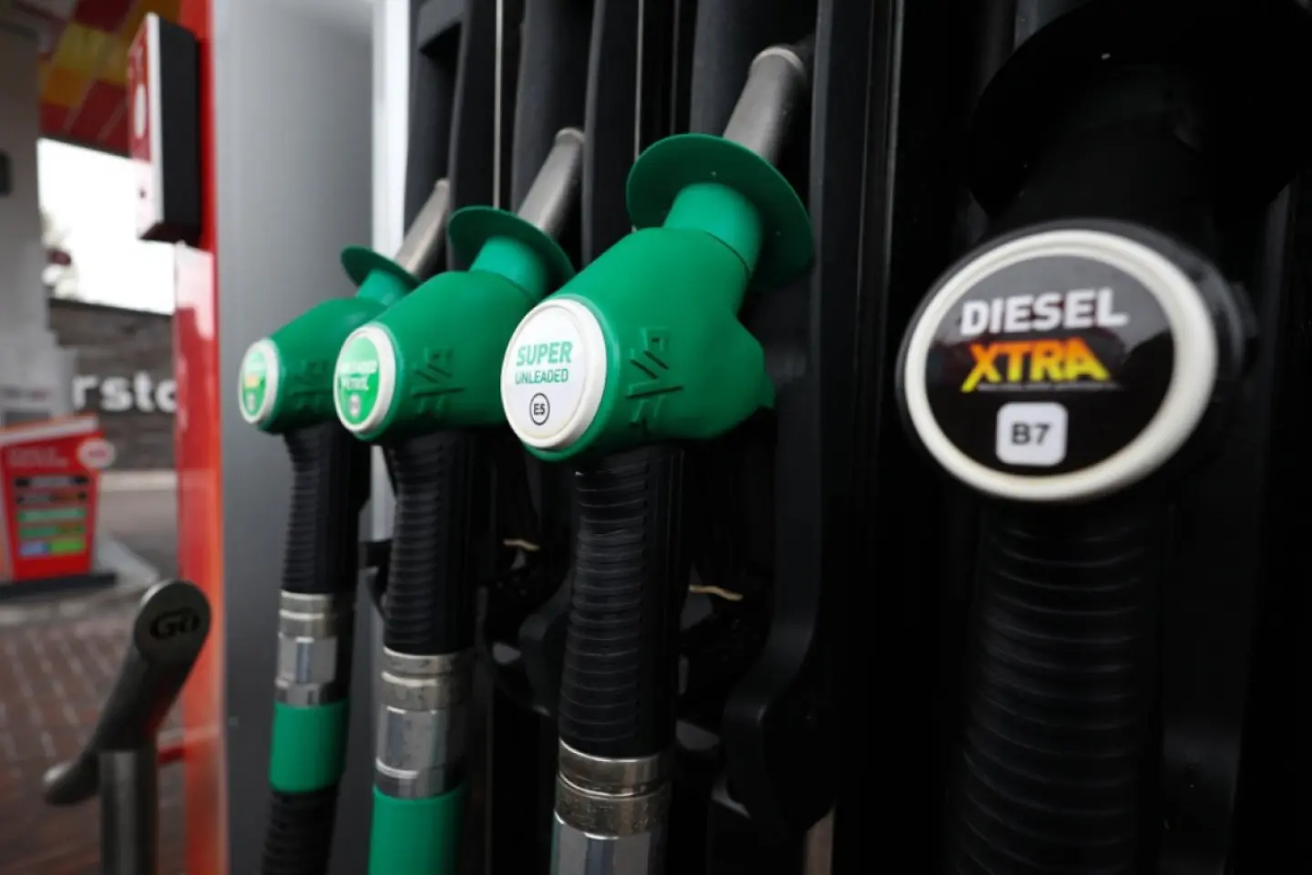 Prețul motorinei depășește 34 de lei litrul în Republica Moldova