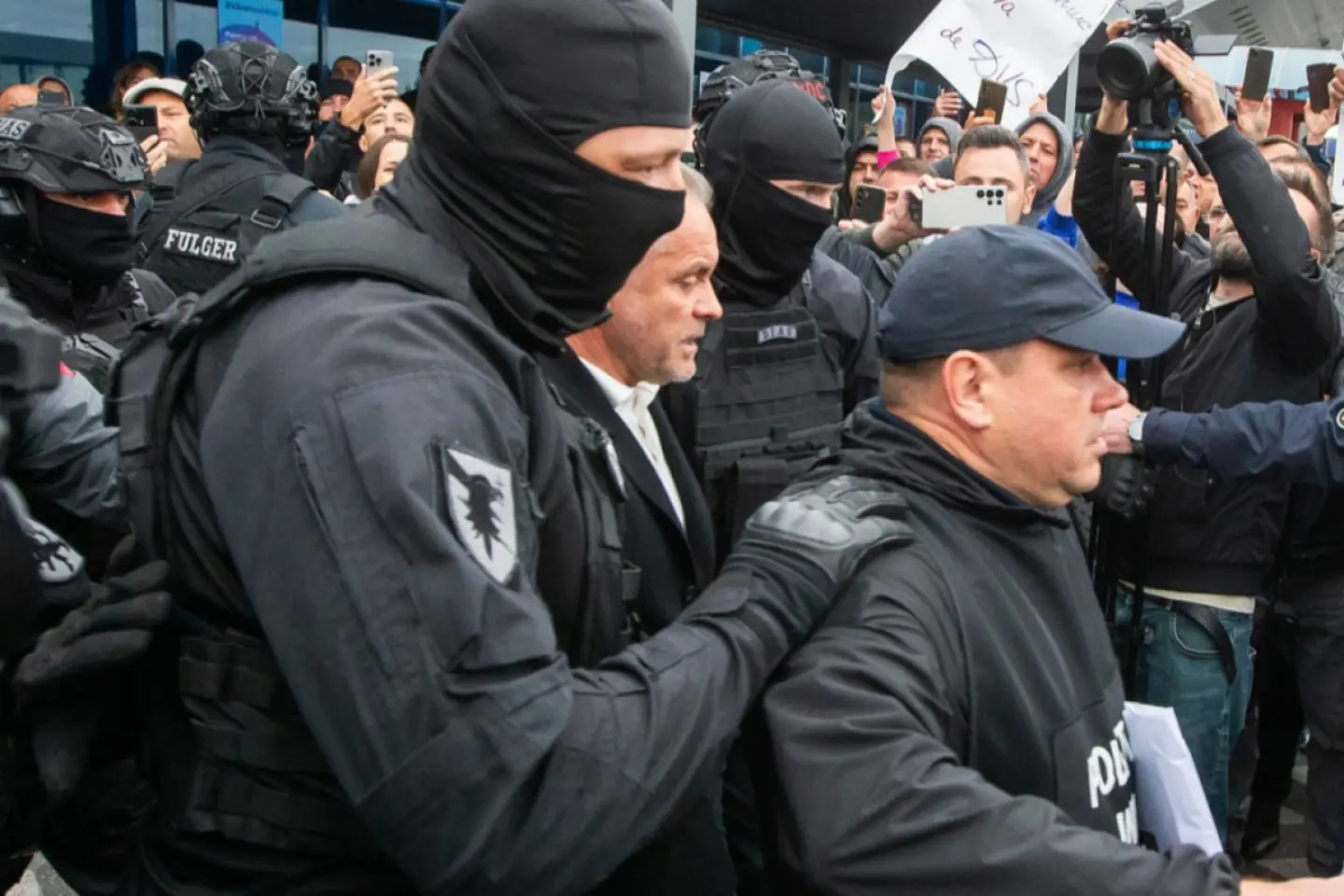 Dosarul „Frauda bancară”: verdictul în cazul lui Vlad Plahotniuc, așteptat astăzi