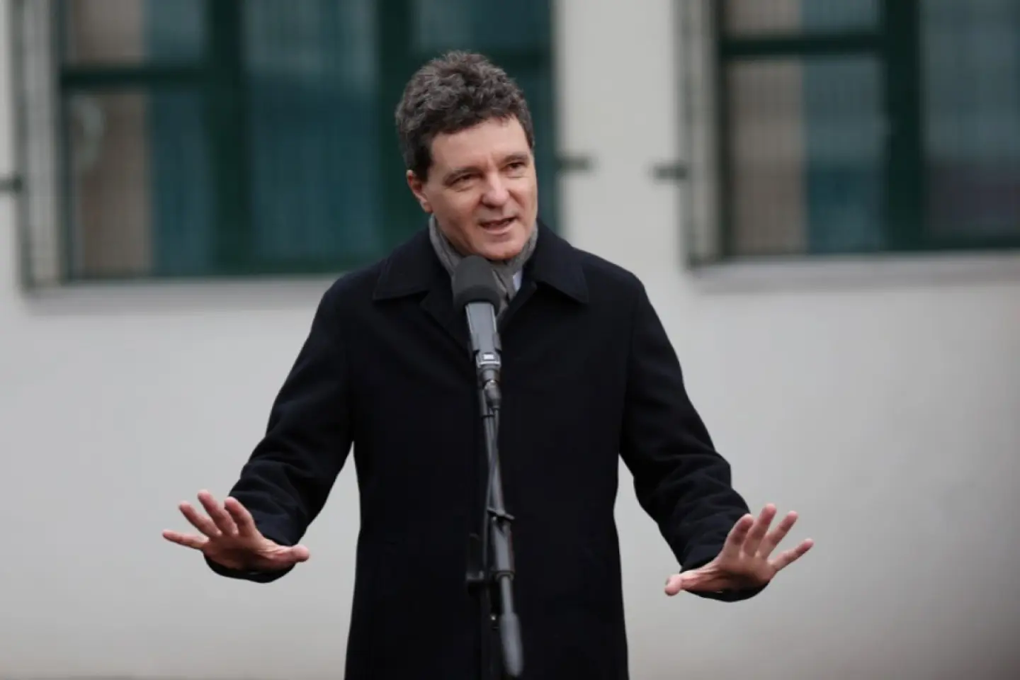 Preşedintele României, Nicuşor Dan, anunță că a semnat demisiile miniştrilor PSD