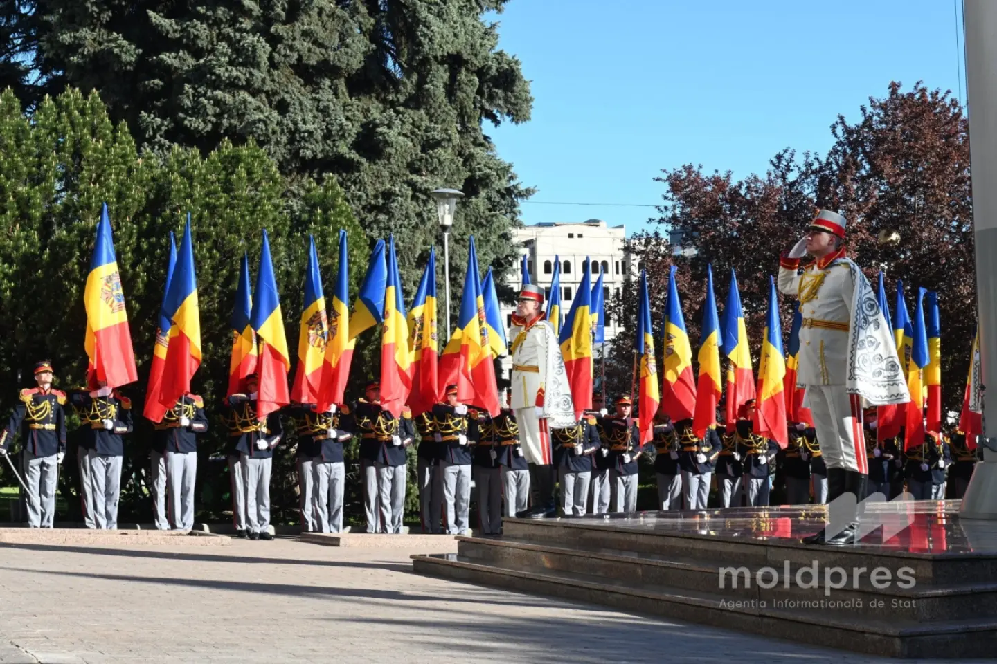 În Republica Moldova este marcată Ziua Tricolorului