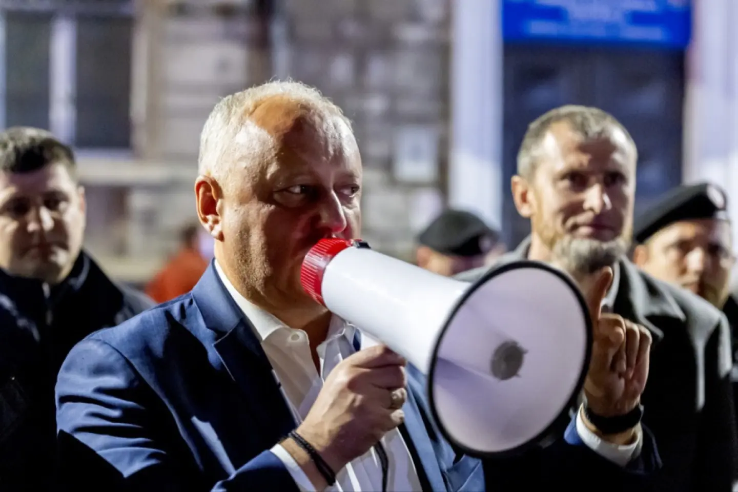 Neutralitatea, pragmatismul și obligațiile morale 