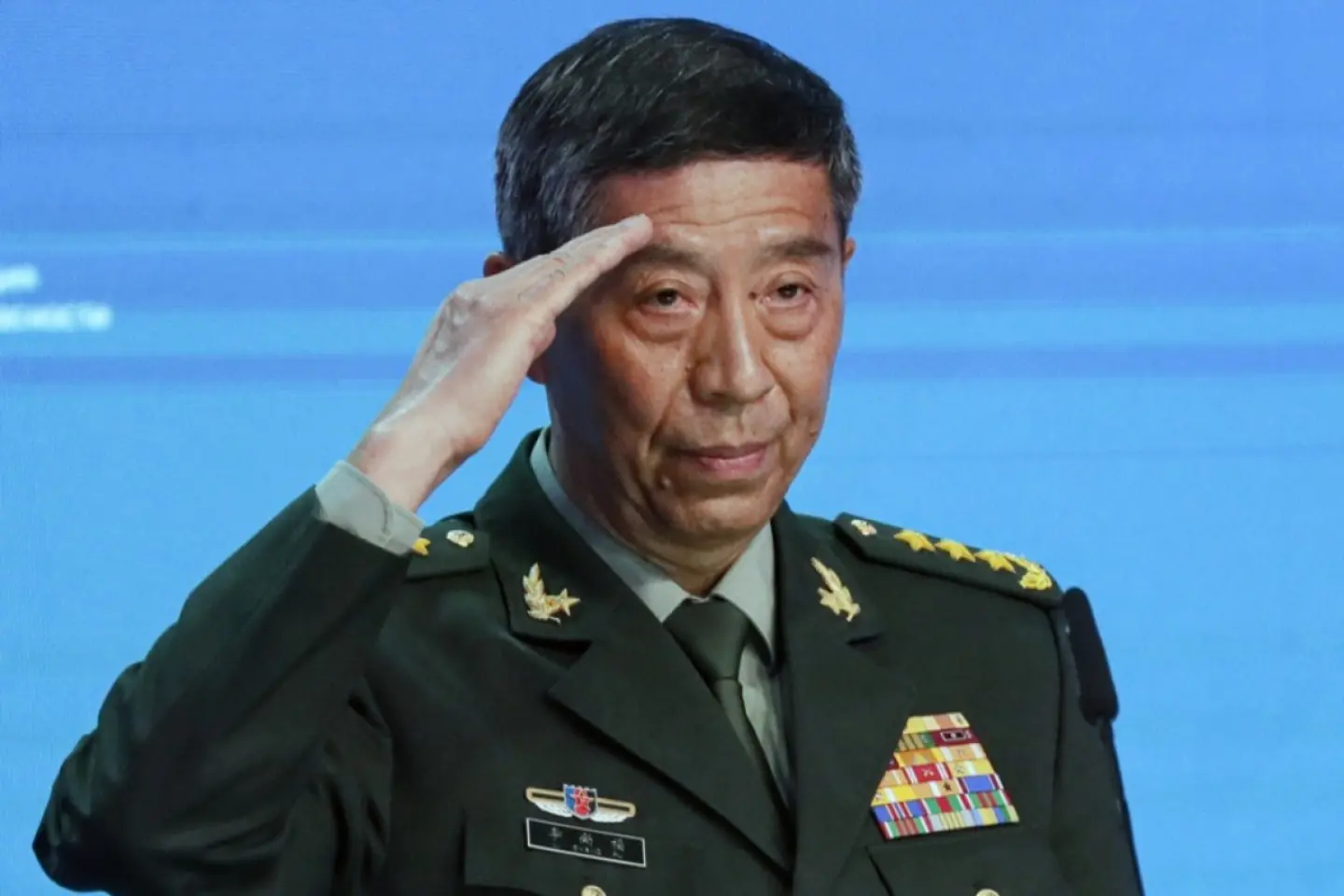 Doi foști miniștri ai Apărării din China comunistă au fost condamnați la moarte, pentru corupție