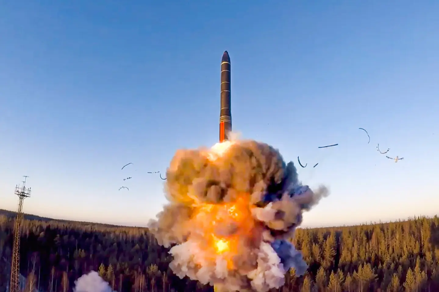 FAKE NEWS: UE va finanța înarmarea nucleară a Ucrainei