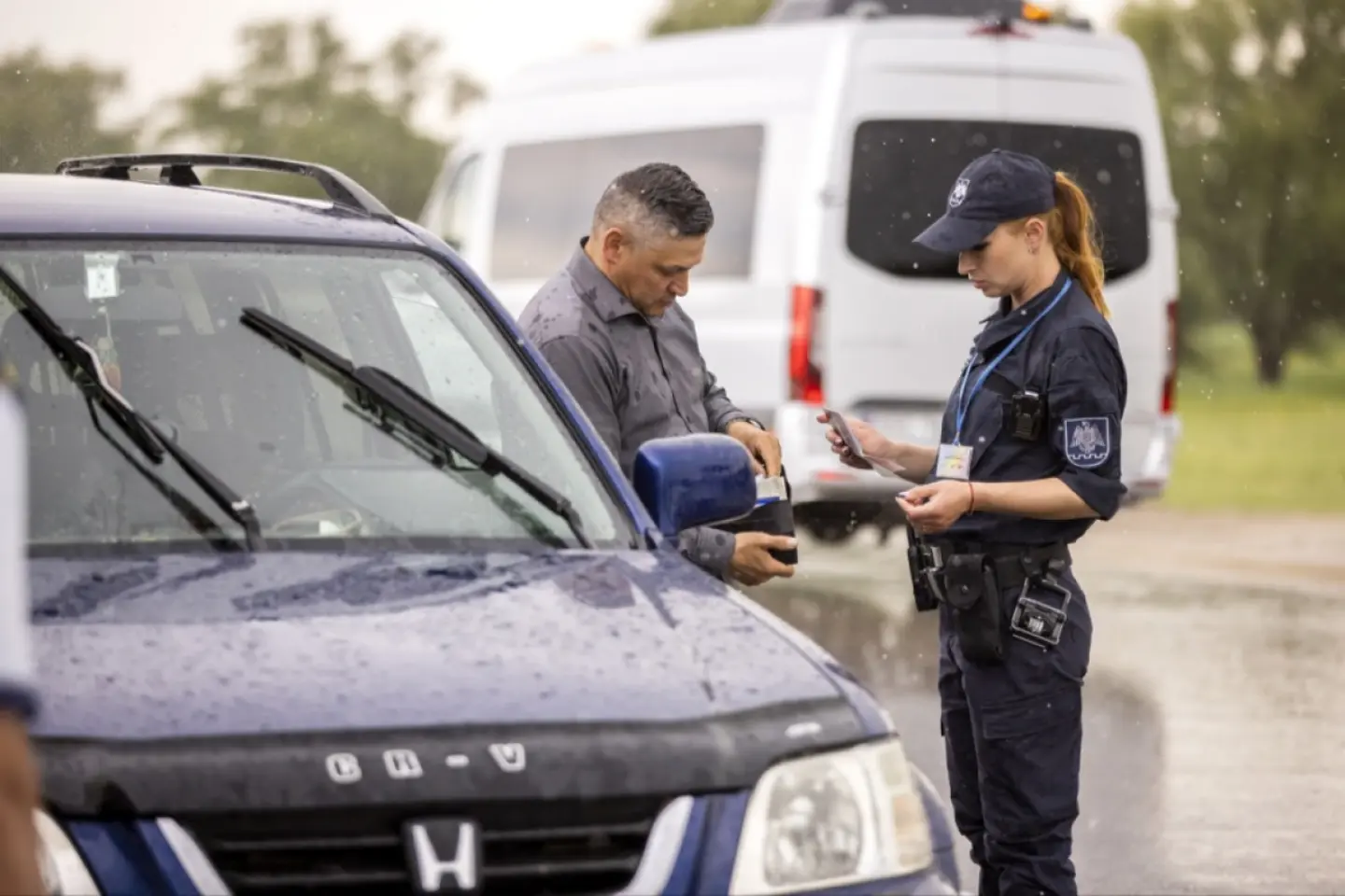  Șoferii care conduc automobile înmatriculate în alte țări și încalcă regulile de circulație vor putea fi identificați și sancționați