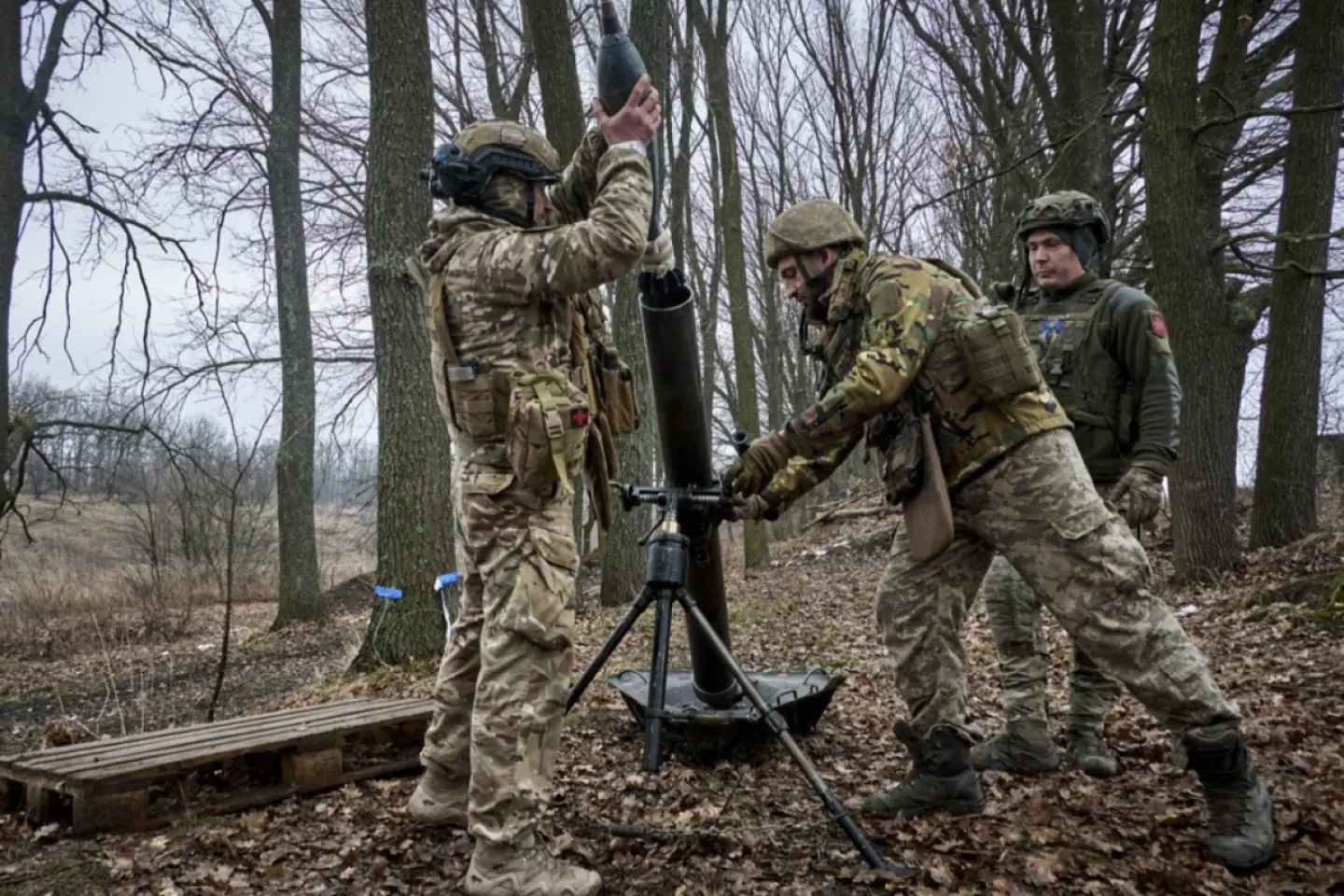  PROPAGANDĂ DE RĂZBOI: Occidentul forțează Ucraina să trimită tineri de 18 ani pe front