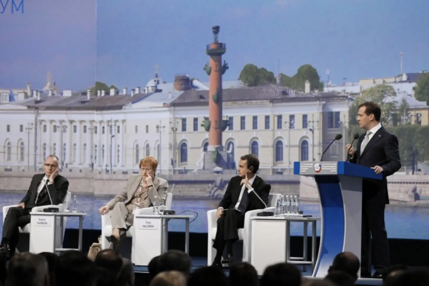 Roi de drone ucrainene lansate spre metropola rusească Sankt Petersburg