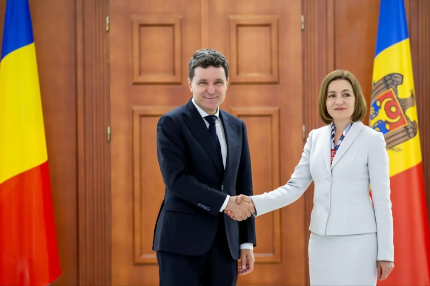 Preşedintele României, Nicuşor Dan, salută începerea negocierilor de aderare la Uniunea Europeană cu Republica Moldova şi Ucraina