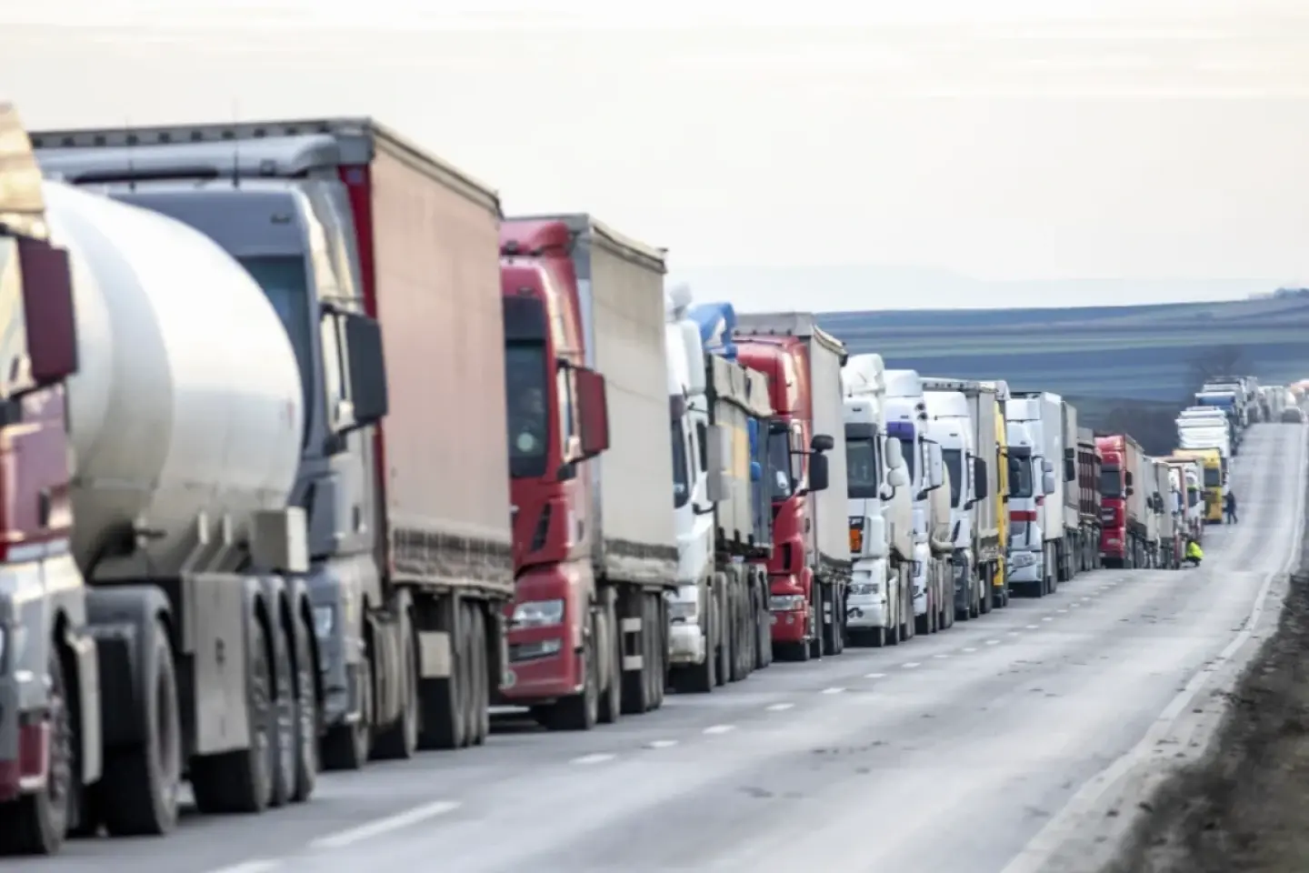 Vămile românești, paralizate temporar de greva de avertisment a angajaților