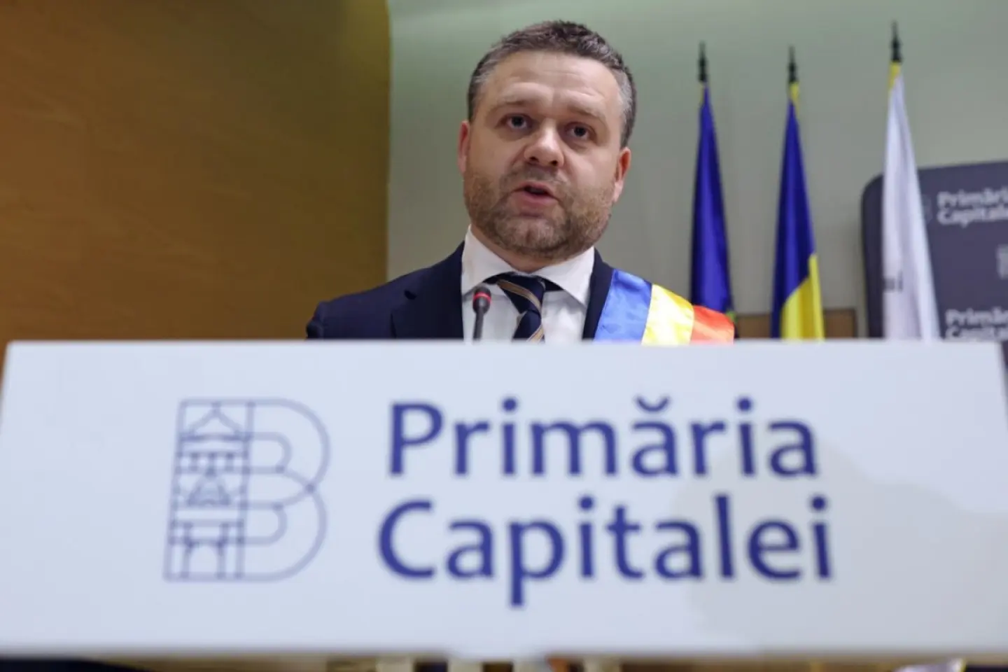Primarul general al Bucureștiului, liberalul Ciprian Ciucu, ar fi suspect într-un dosar de luare de mită
