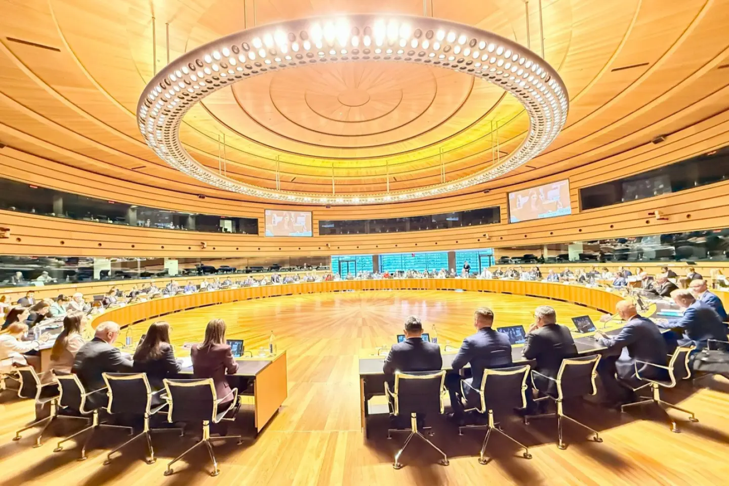 Lansarea negocierilor de aderare, motiv pentru un nou val de propagandă  anti-UE