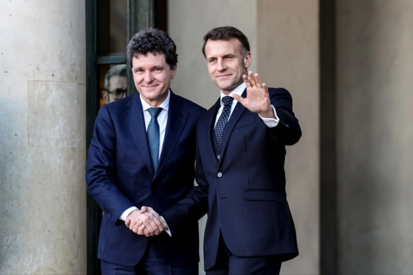 Preşedintele României, Nicuşor Dan, merge iar la Paris, la invitaţia omologului său francez, Emmanuel Macron