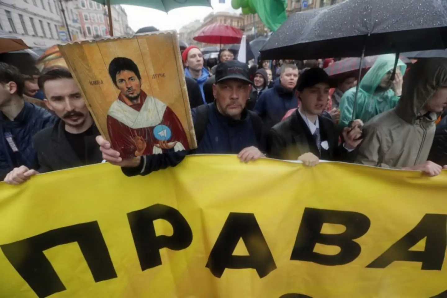 Rusia vrea să-l aresteze pe directorul general al reţelei Telegram, Pavel Durov