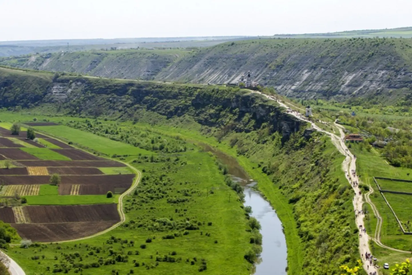 Avertizarea de secetă hidrologică în râuri, prelungită până pe 14 august