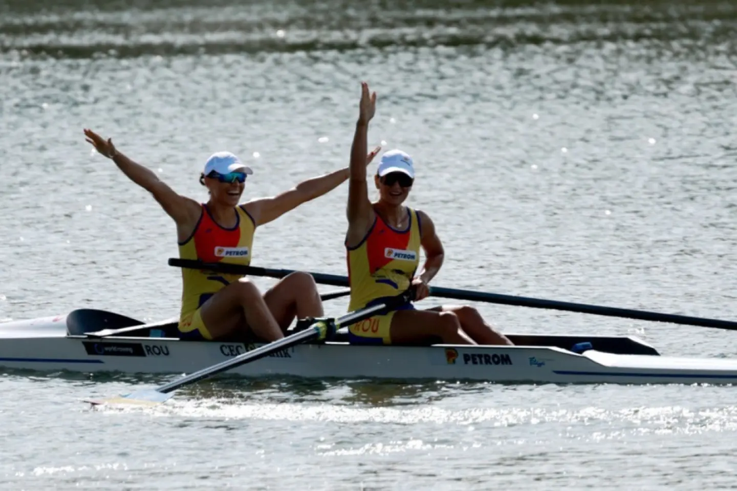 Încă două victorii pentru România la Campionatele Mondiale de canotaj 
