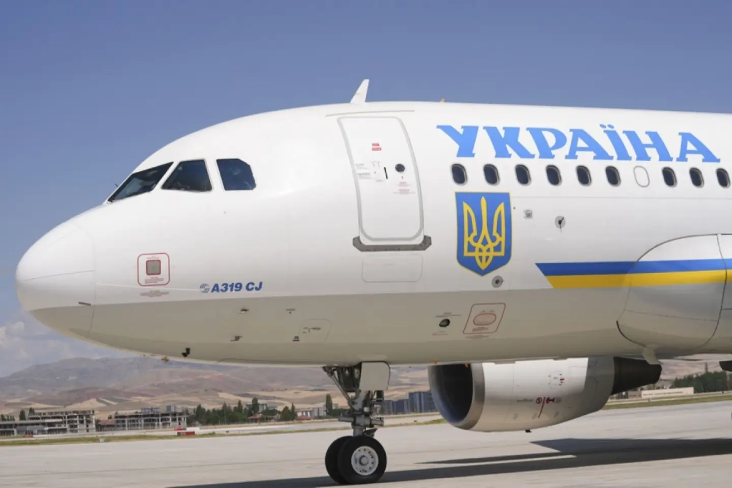 Avionul lui Zelenski se afla la sol când drona rusească a survoluat marți R. Moldova