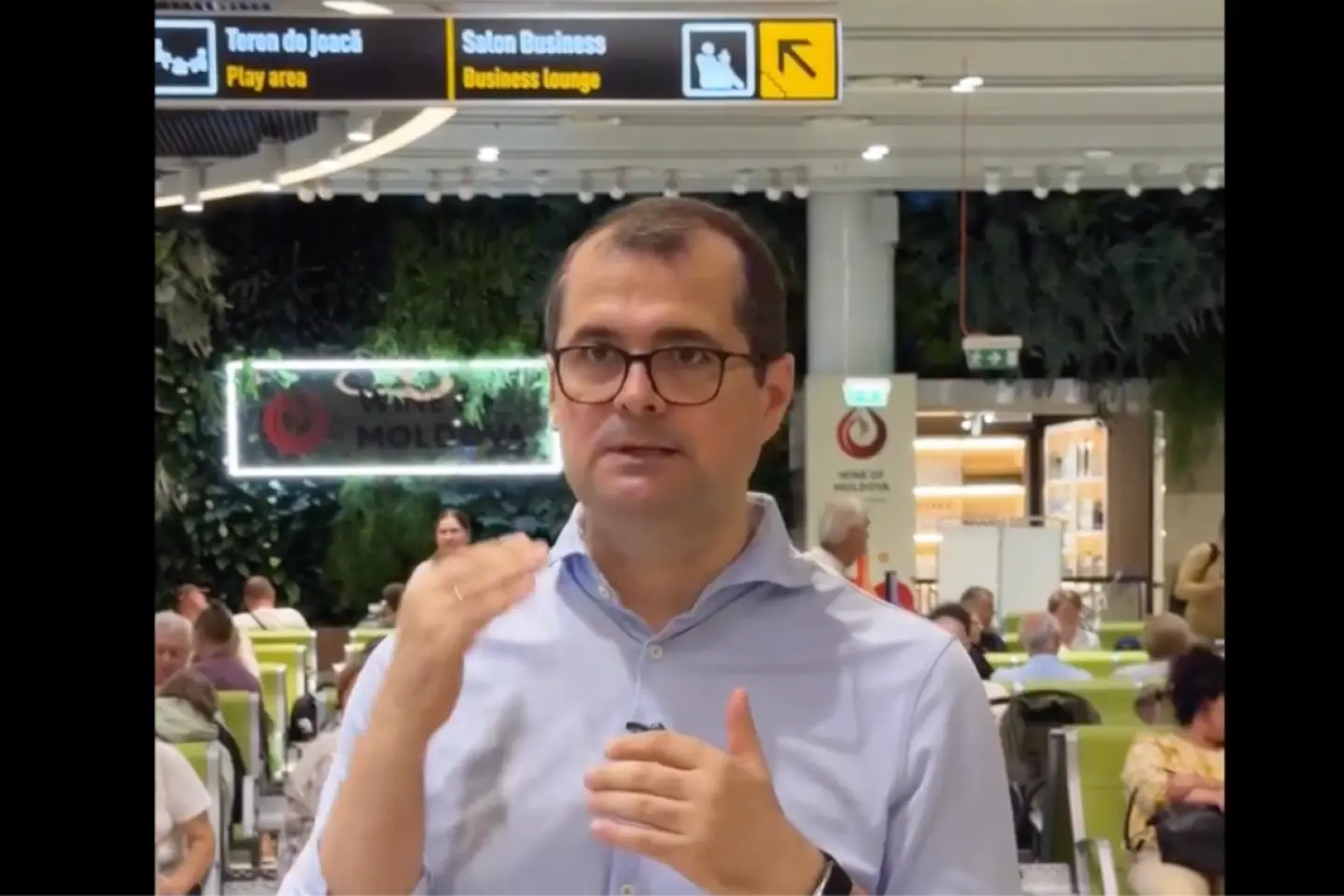 Premierul Tofan cere extinderea urgentă a Aeroportului Chișinău
