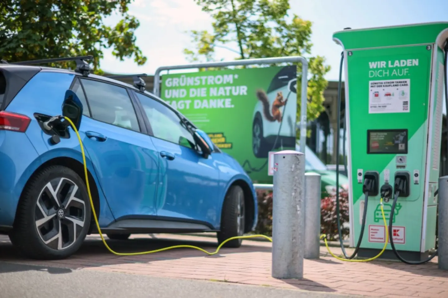  Guvernul propune ca 15% din mașinile din R. Moldova să fie electrice și hibride plug-in până în 2030
