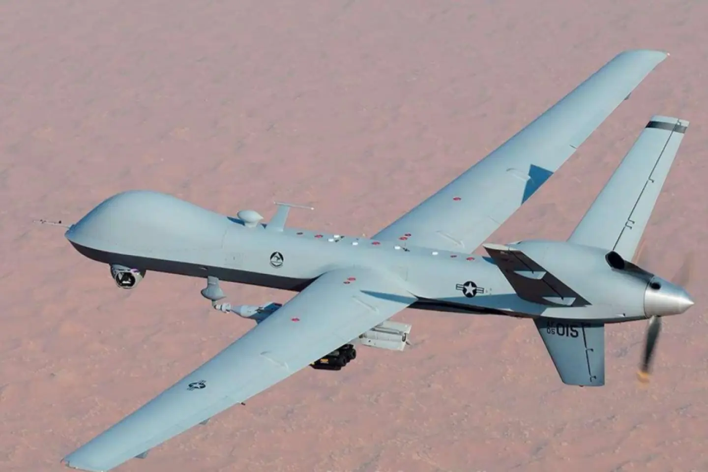 O dronă neidentificată a traversat pentru scurt timp spațiul aerian al Republicii Moldova