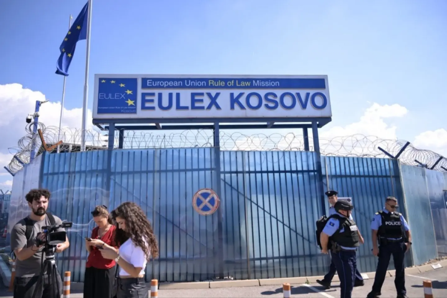 Incidente în Olanda și în Kosovo, după condamnarea fostului preşedinte Hashim Thaçi