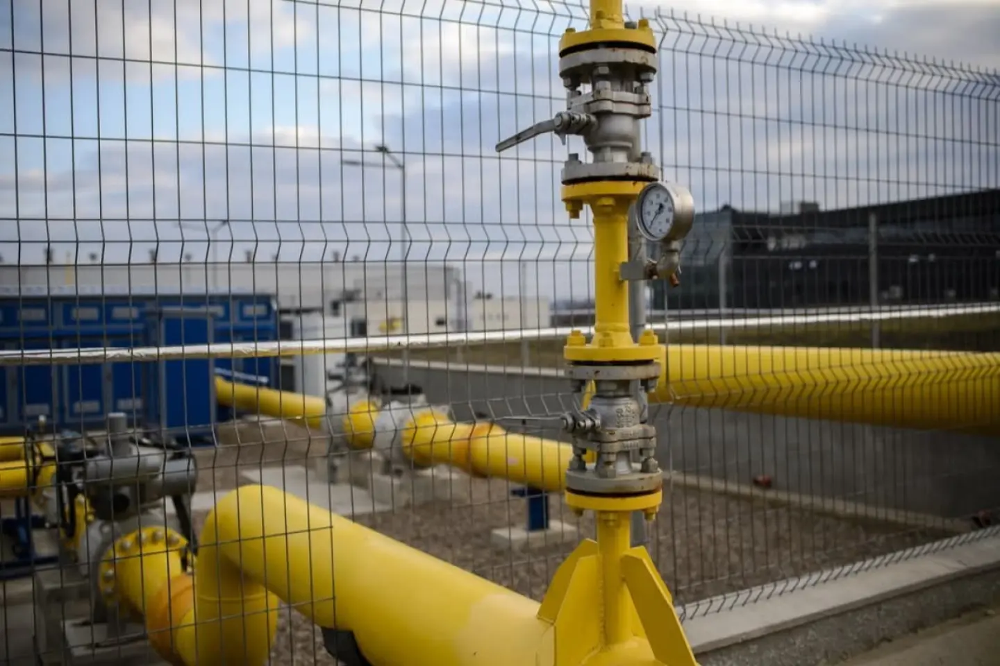 Guvernul propune instituirea stării de urgență pentru 60 de zile, în sectorul energetic și hidrologic