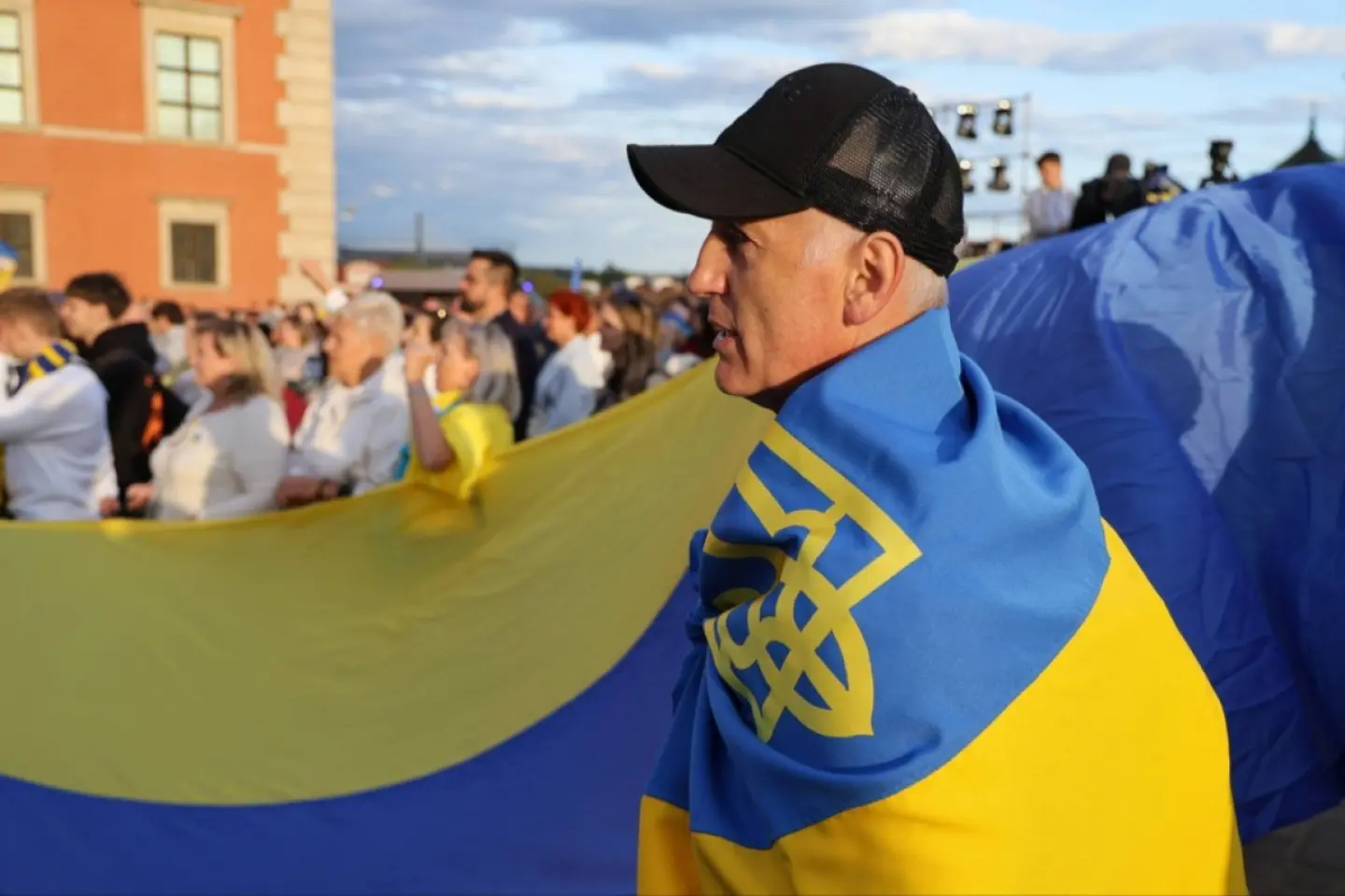 Un bărbat ucrainean a fost reținut în Polonia, pentru uciderea unei persoane și rănirea altor patru, într-un atac cu cuțitul