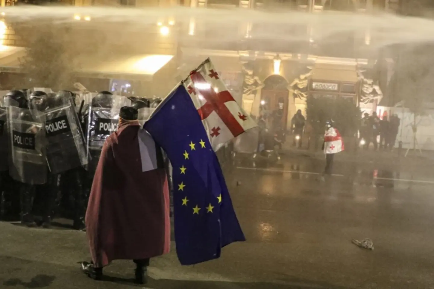 Curtea Constituțională din Georgia examinează o cerere privind scoaterea în afara legii a cinci formațiuni de opoziție, pro-europene