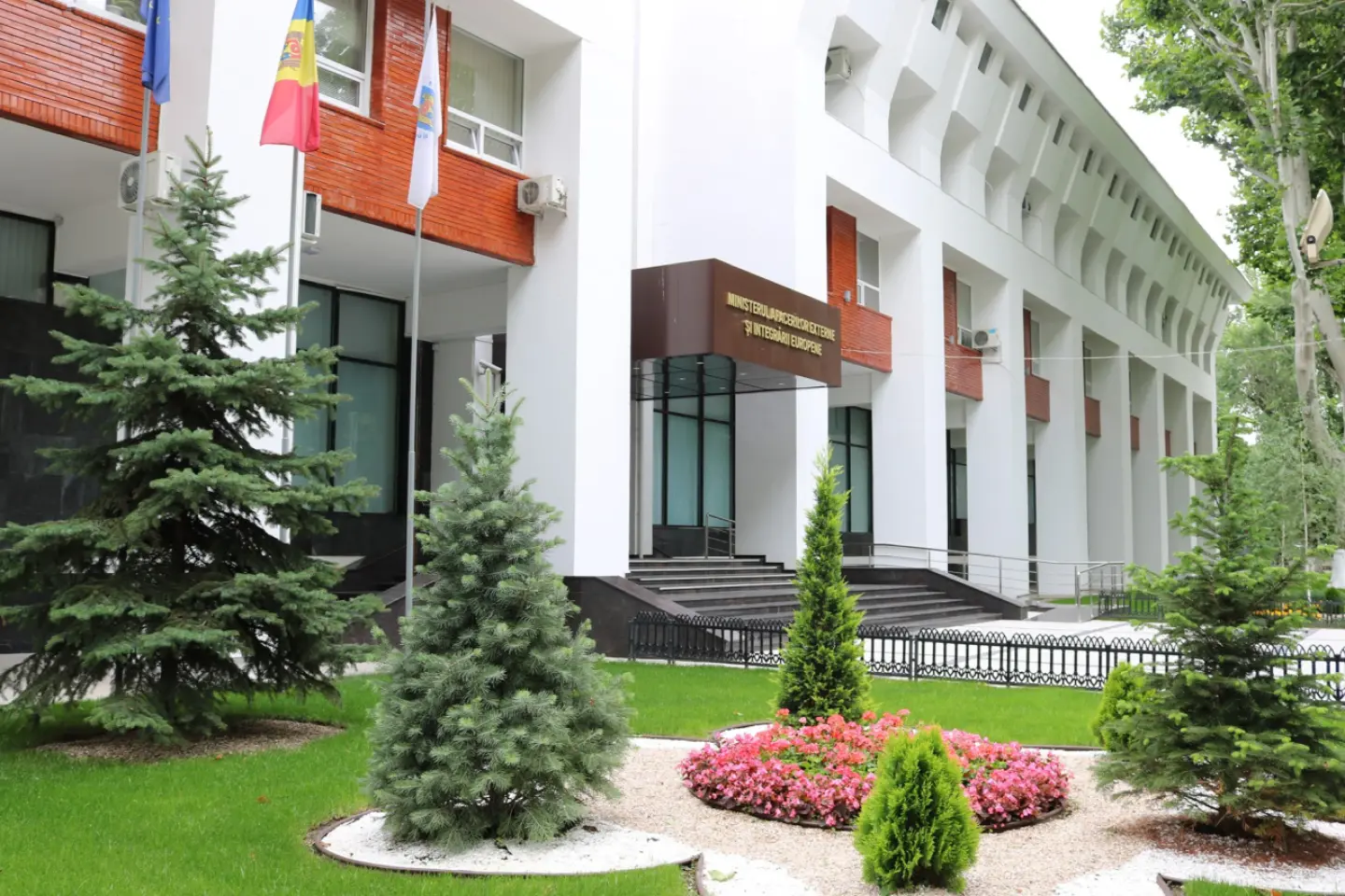 Republica Moldova va declara persona non grata un diplomat rus după căderea unei drone cu explozibil