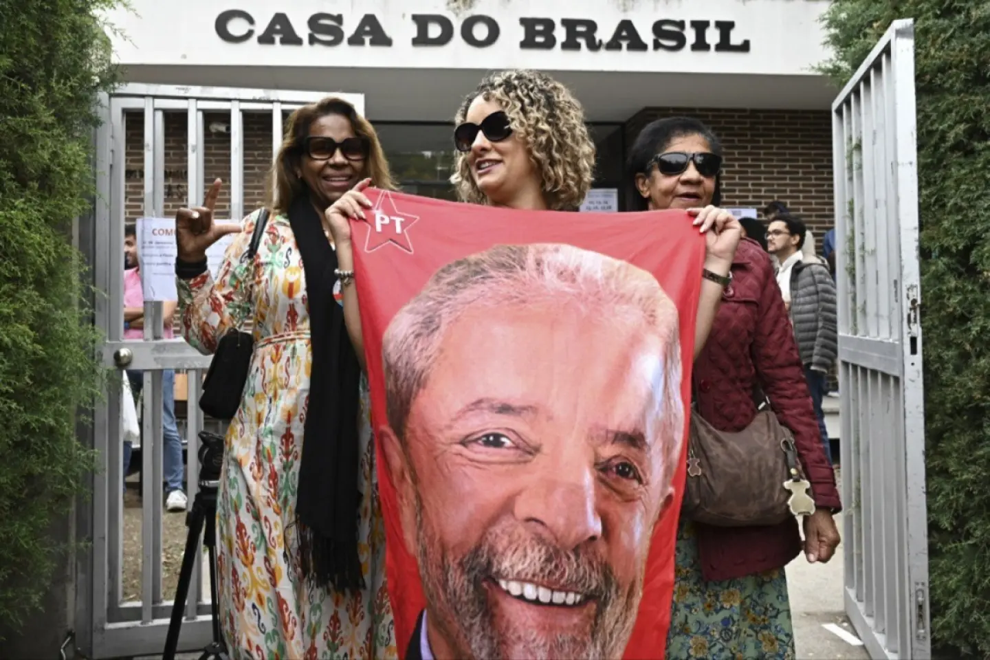 Președintele brazilian de stânga, octogenarul Luiz Inácio Lula da Silva, a fost reales pentru un al patrulea mandat
